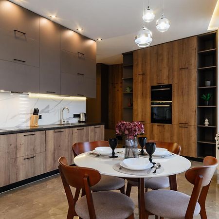 Luxury Apartments Smart House อุชโฮรอด ภายนอก รูปภาพ