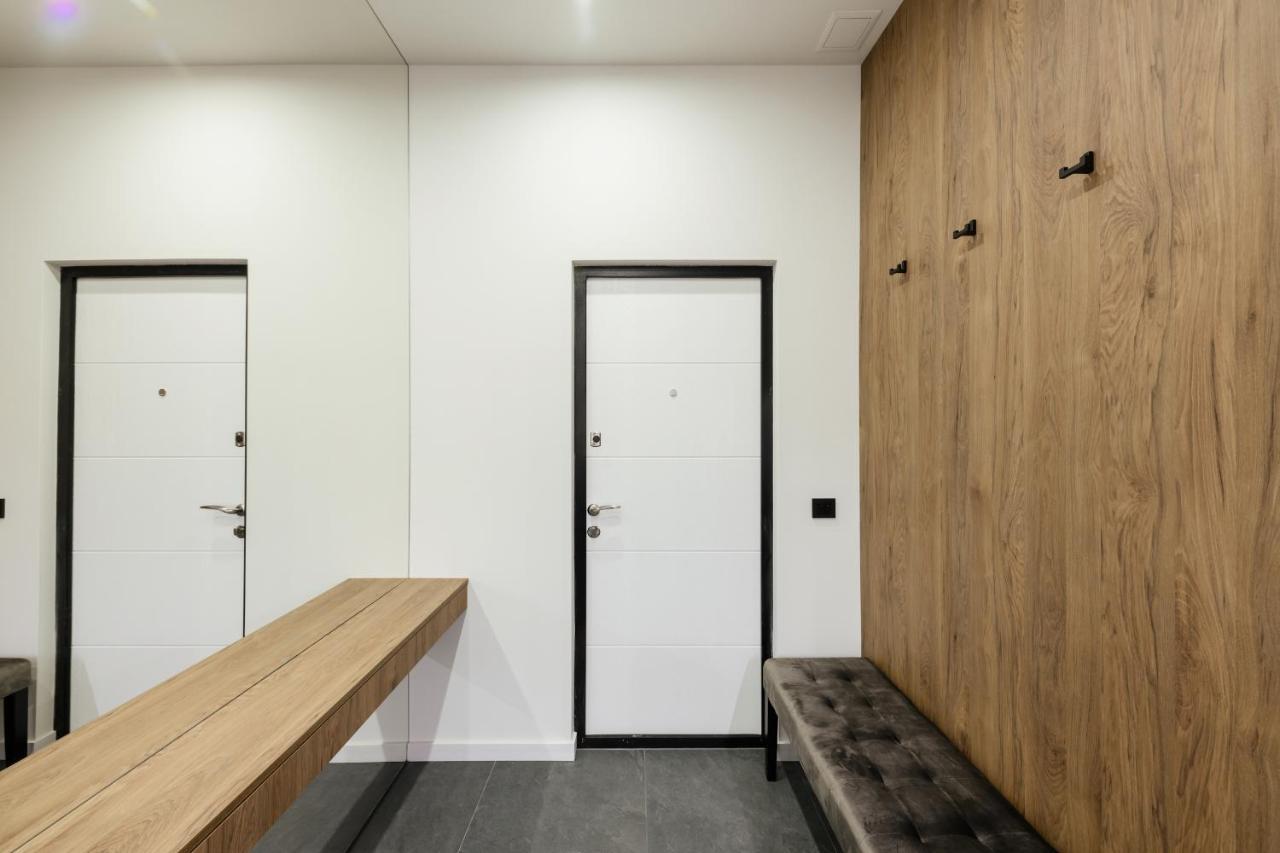 Luxury Apartments Smart House อุชโฮรอด ภายนอก รูปภาพ
