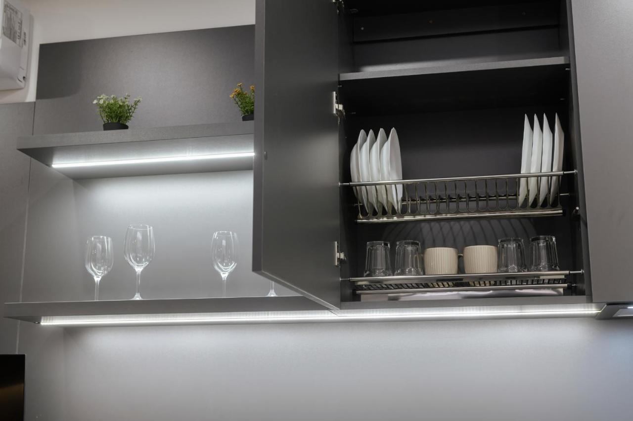 Luxury Apartments Smart House อุชโฮรอด ภายนอก รูปภาพ