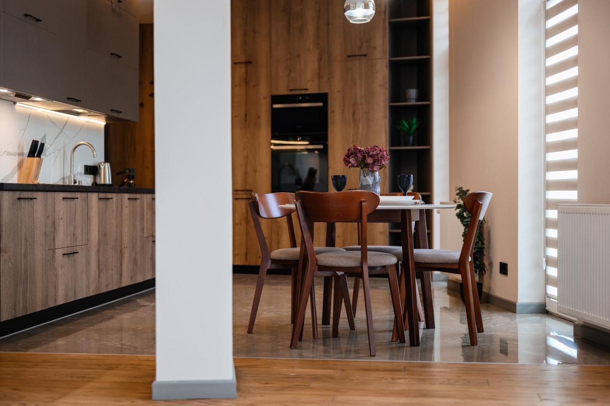 Luxury Apartments Smart House อุชโฮรอด ภายนอก รูปภาพ
