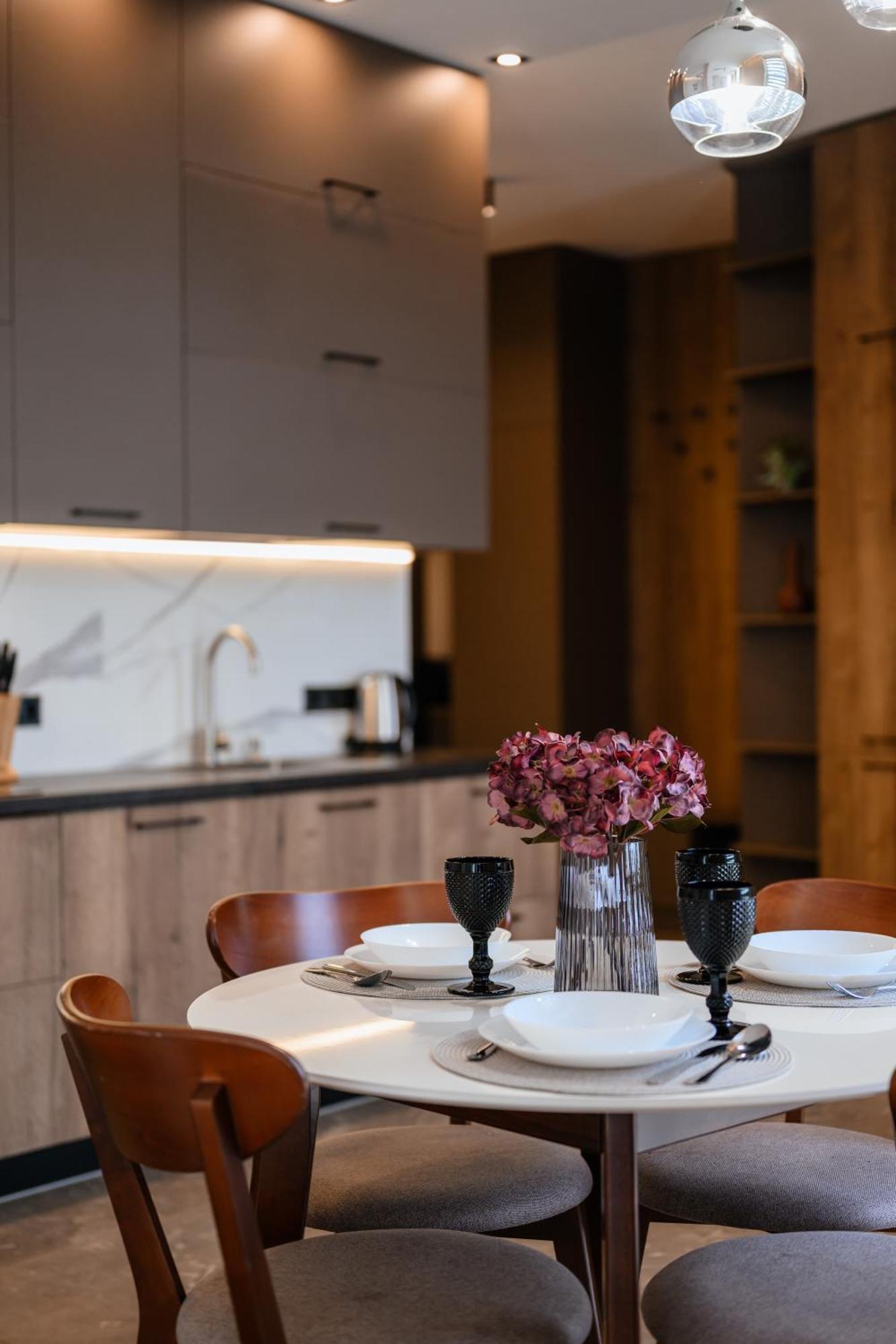 Luxury Apartments Smart House อุชโฮรอด ภายนอก รูปภาพ